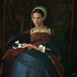 Alicia Vikander, caracterizada como Catalina Parr en 'Firebrand' (La última reina).