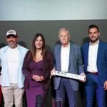 Pérez Gellida junto a Dolores Redondo, Eduardo Mendoza o Roberto Migallón, entre otros
