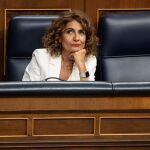 Montero afronta esta semana en el Congreso preguntas de PP y Podemos sobre cómo continuará la legislatura sin apoyos