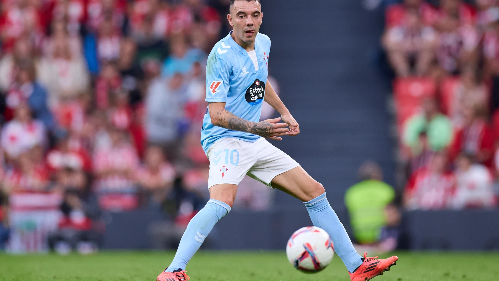 Iago Aspas of RC Celta de Vigo in action during the LaLiga EA Sports match between Athletic Club and RC Celta de Vigo at San Mames on September 22, 2024, in Bilbao, Spain. AFP7 22/09/2024 ONLY FOR USE IN SPAIN