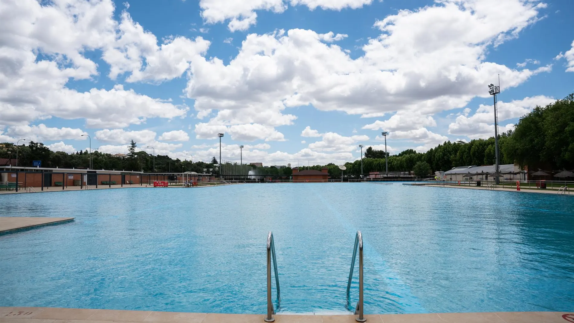 Las cuatro piscinas regionales sumaron 233.000 bañistas este verano, un 7% más que el pasado