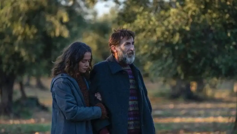 Patricia López Arnaiz y Antonio de la Torre en "Los destellos"