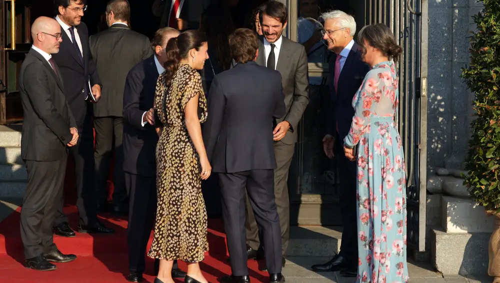 Los Reyes presiden la apertura de temporada del Teatro Real