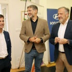 El presidente de la Fundación Castilla y León, Carlos Pollán, y el del Círculo Empresarial Leonés, Julio César Álvarez presentan la segunda edición del programa CEL Emprende