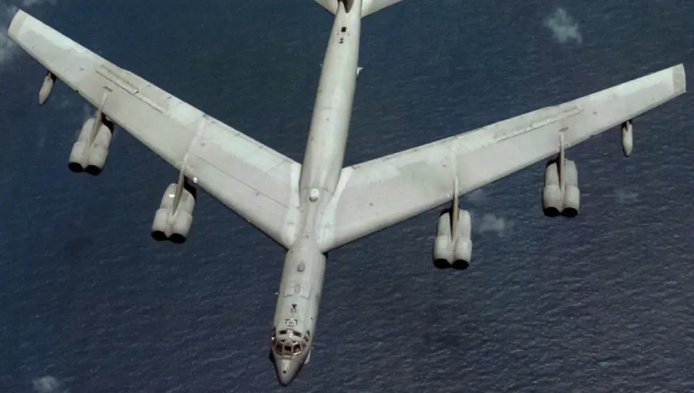 B-52H.