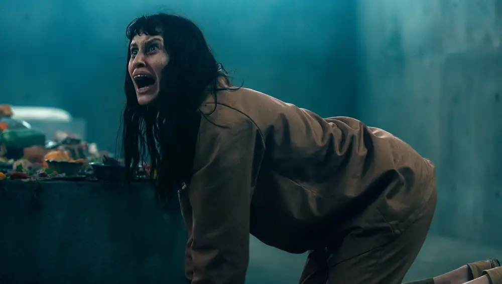 Milena Smit en "El hoyo 2"