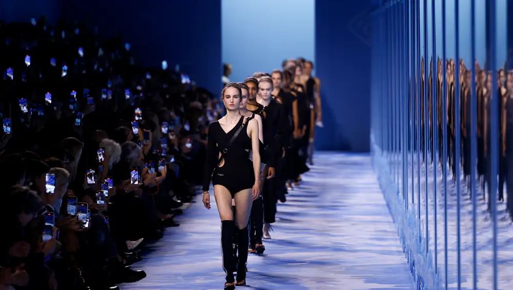France Fashion Christian Dior 25