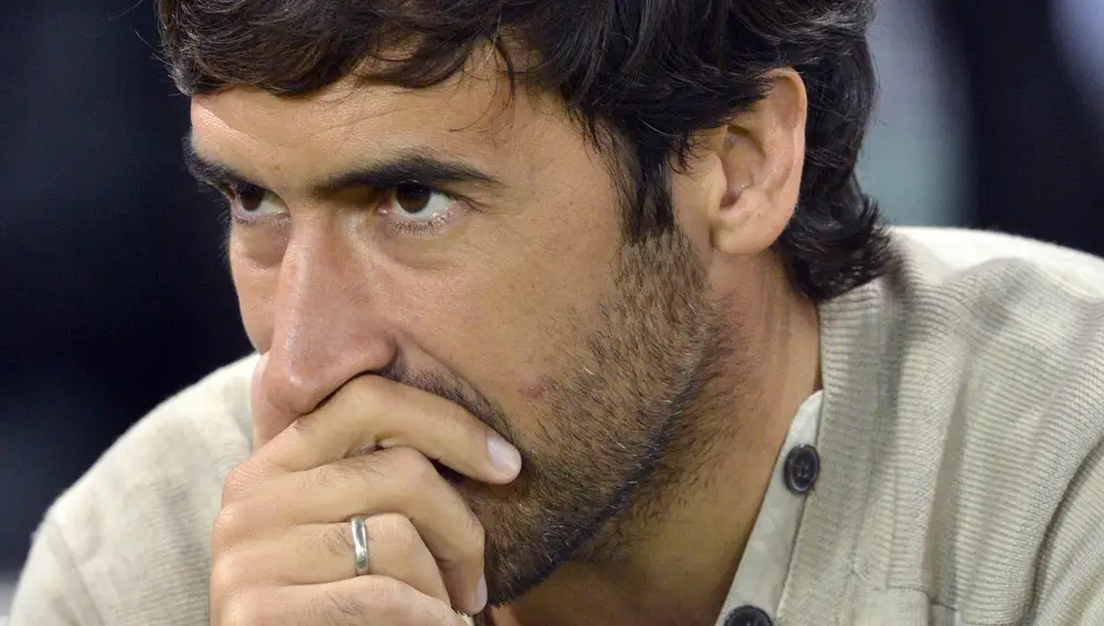 Schalke appear to ponder Raul return as coach