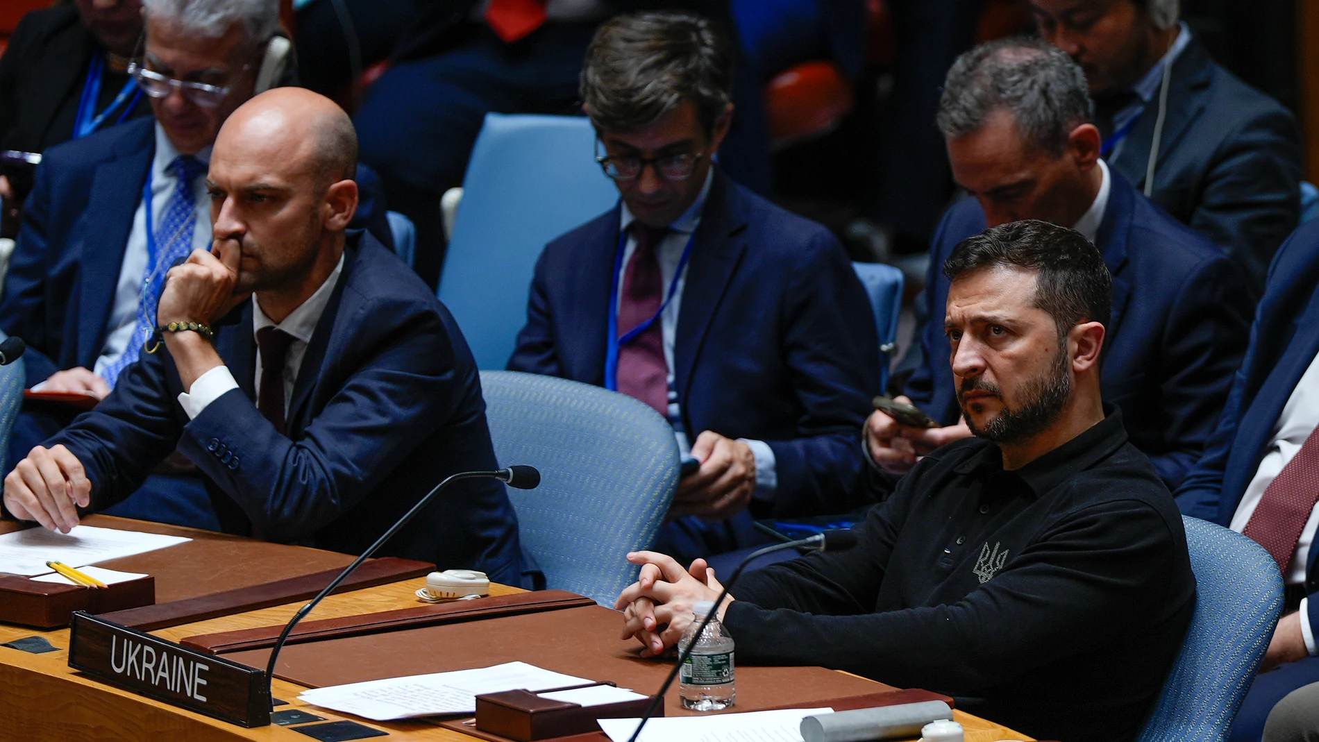 Ukraine President Volodymyr Zelenskyy, right, and French Foreign Minister Jean-Noël Barrot, left, attend a Security Council meeting, Tuesday, Sept. 24, 2024, at UN headquarters. (AP Photo/Julia Demaree Nikhinson, Pool)