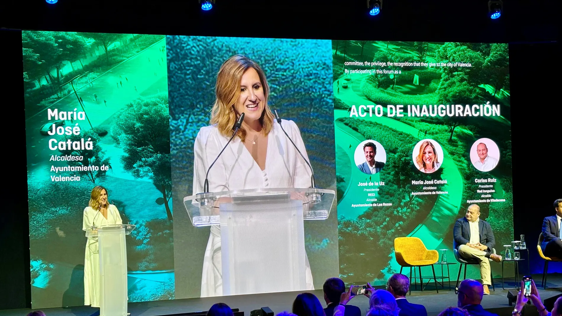 La alcaldesa Catalá interviene en el foro de Málaga