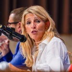 Yolanda Díaz interviene en el ciclo 'Teoría y crítica de la cultura' en la Universidad de Granada