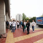 Representantes del Comité de Empresa antes de participar en la reunión