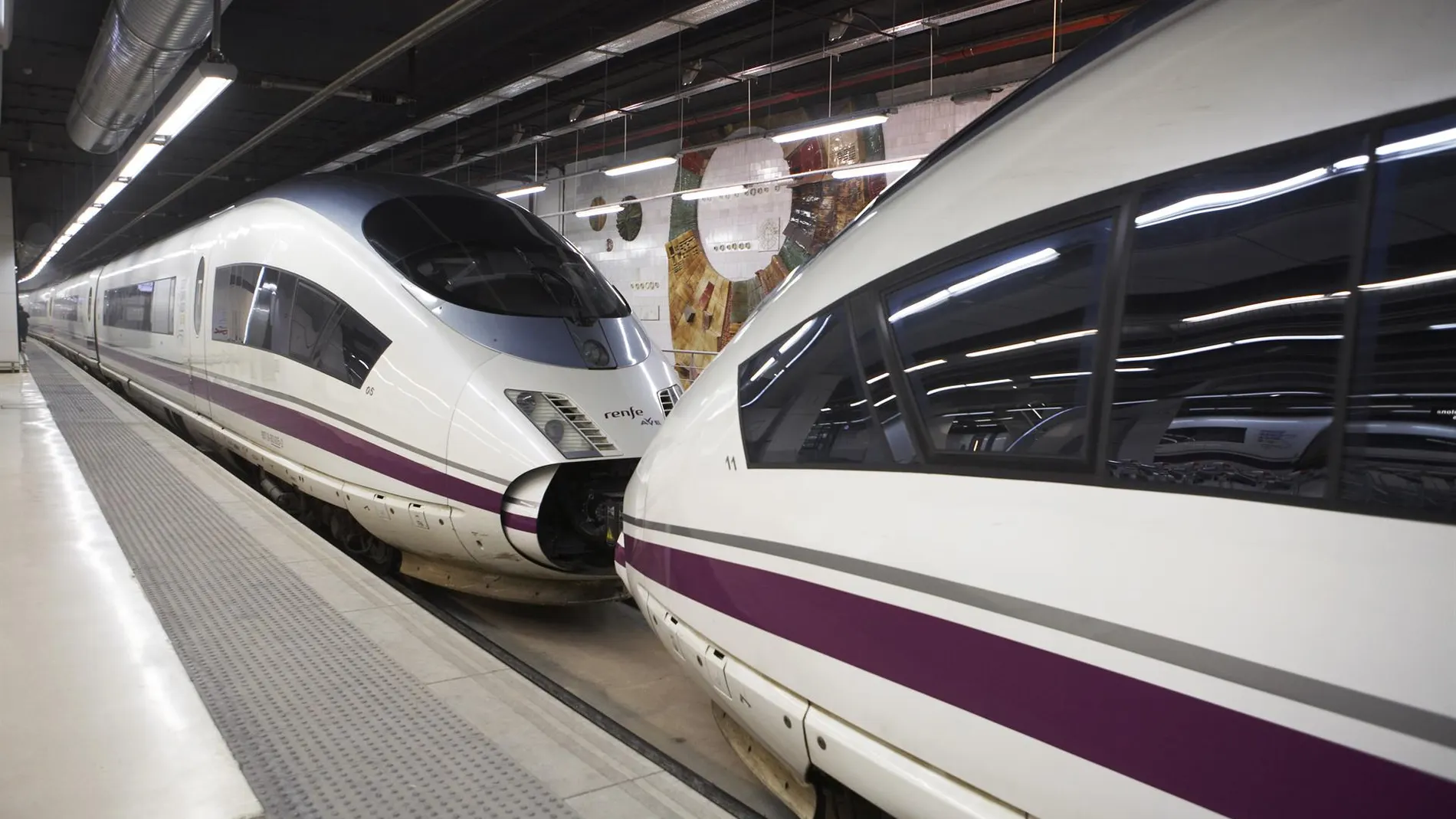 Economía.- Renfe Viajeros reduce un 18,6% sus pérdidas hasta agosto y eleva su Ebitda un 13,5%, con 207 millones