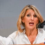 Yolanda Díaz, interviene en el ciclo 'Teoría y crítica de la cultura' en Granada