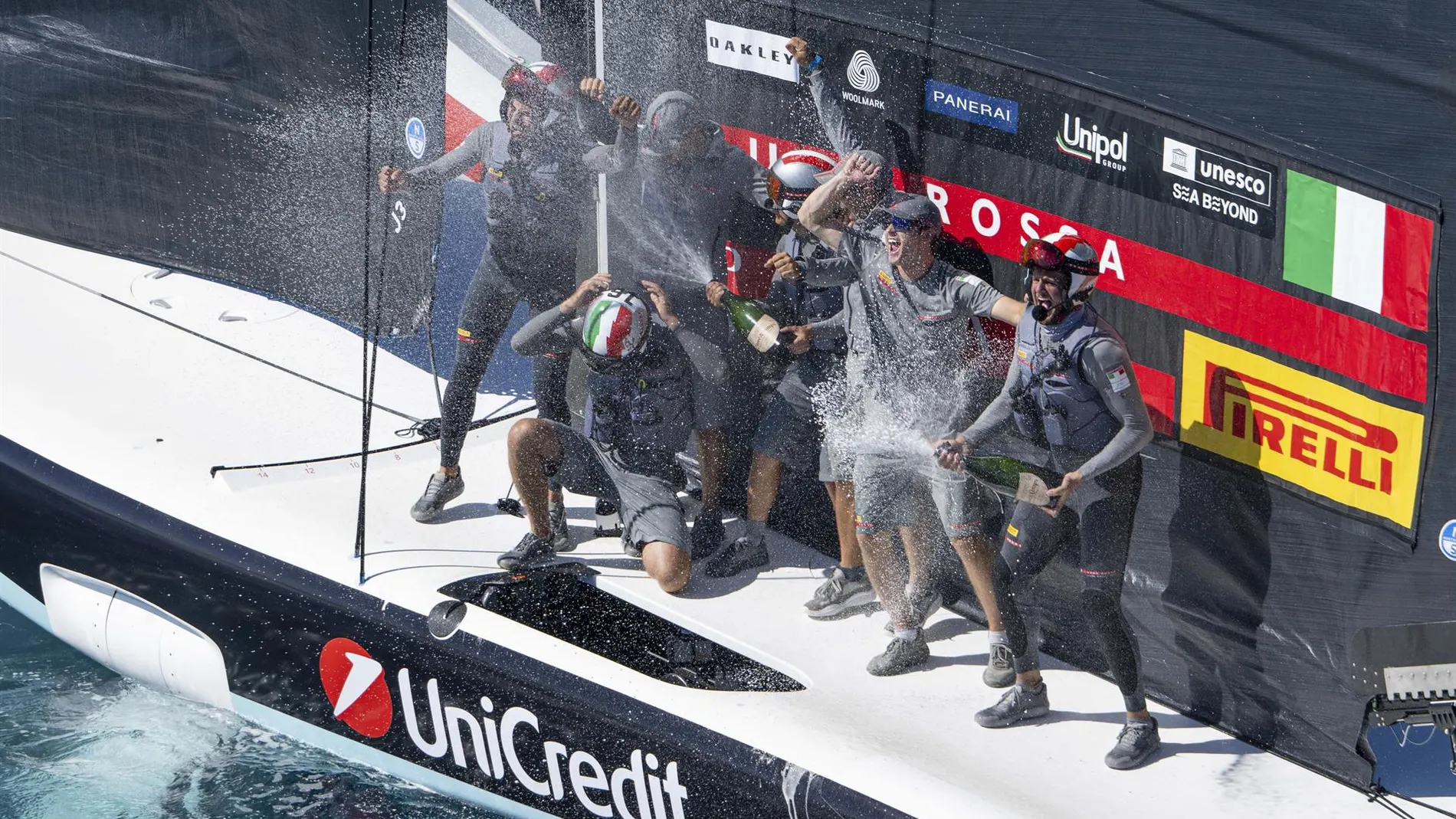 Vela/America's Cup.- El Luna Rossa Prada Pirelli conquista la Unicredit Youth America's Cup en Barcelona