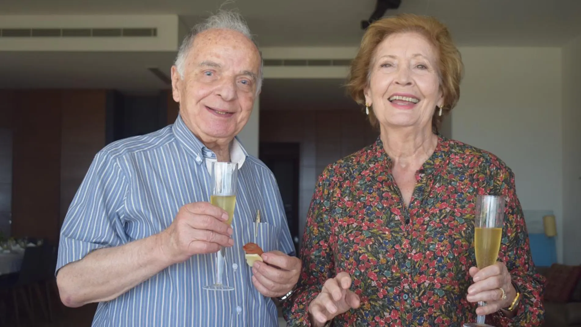 María Cruz y Antoine