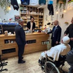 El Papa sale a tomarse un café en Luxemburgo