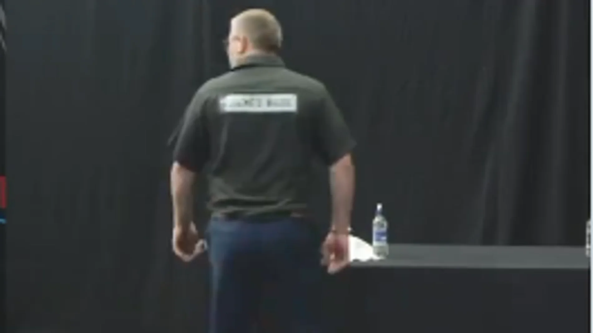 James Wade, estrella de los dardos, protagonizó un vergonzoso desliz
