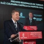 El presidente de Castilla-La Mancha, Emiliano García-Page, durante la entrega de los Premios de Turismo & Raíz Culinaria Castilla-La Mancha 2024