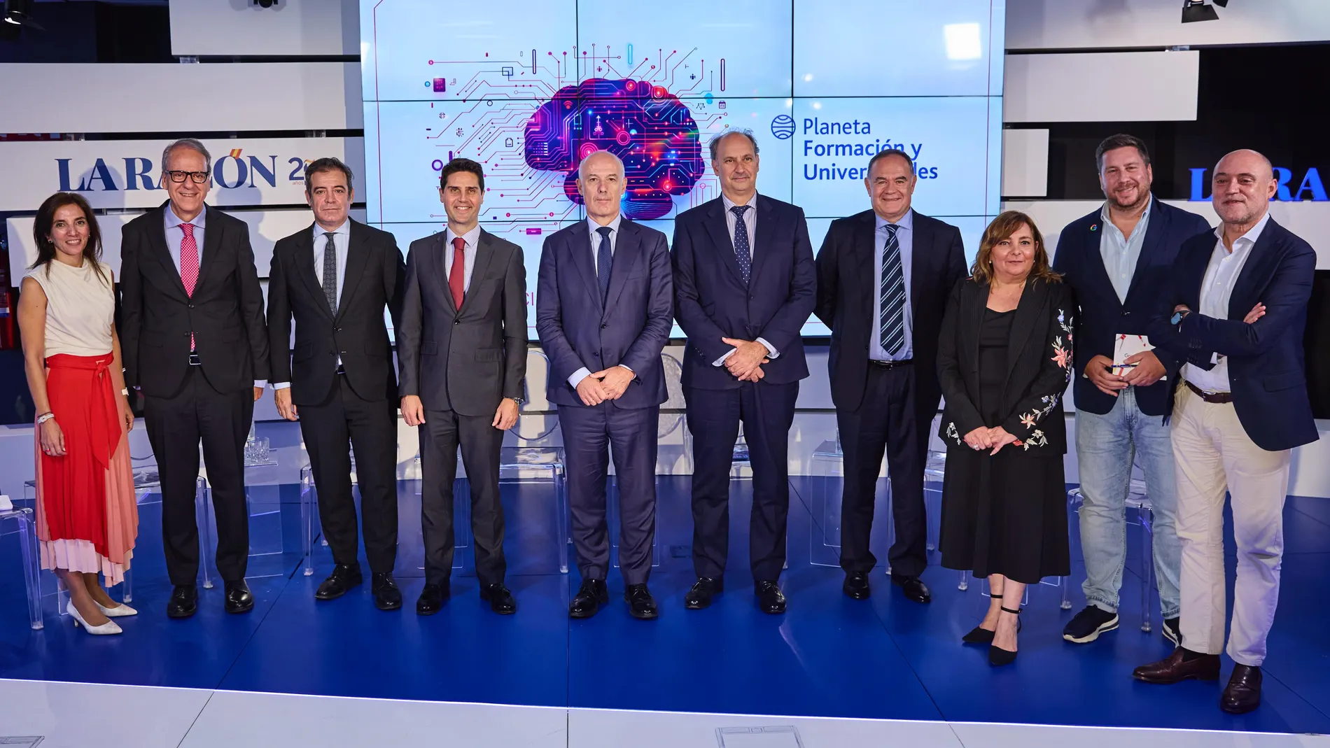 Miembros del equipo de Planeta Formación y Universidades en la sede de LA RAZÓN