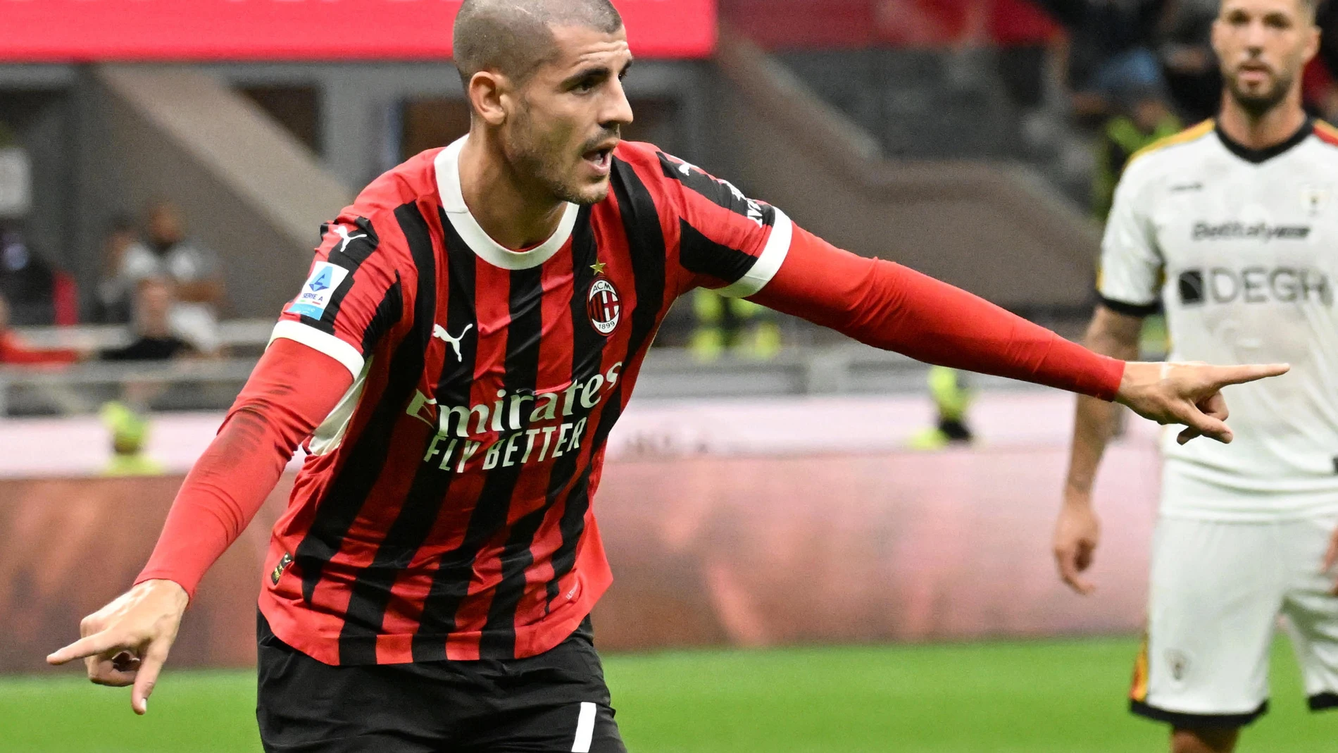 Milan (Italy), 26/09/2024.- AC Milan'Äôs Alvaro Morata celebrates after scoring the 1-0 goal during the Italian Serie A soccer match between AC Milan and US Lecce, in Milan, Italy, 27 September 2024. (Italia) EFE/EPA/DANIEL DAL ZENNARO