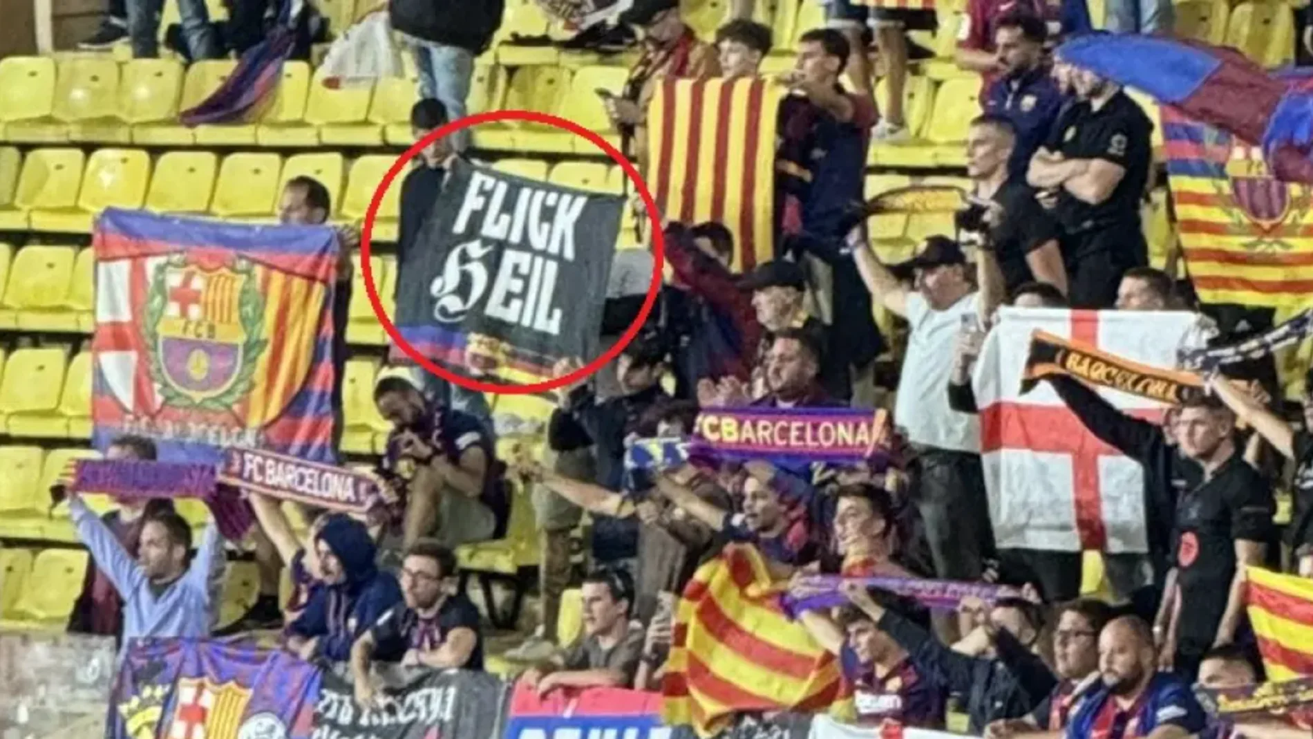 Pancarta nazi de los aficionados del FC Barcelona en el Estadio Luis II