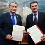Antonio Sanz y Bruno García, en el acto de la firma del acuerdo
