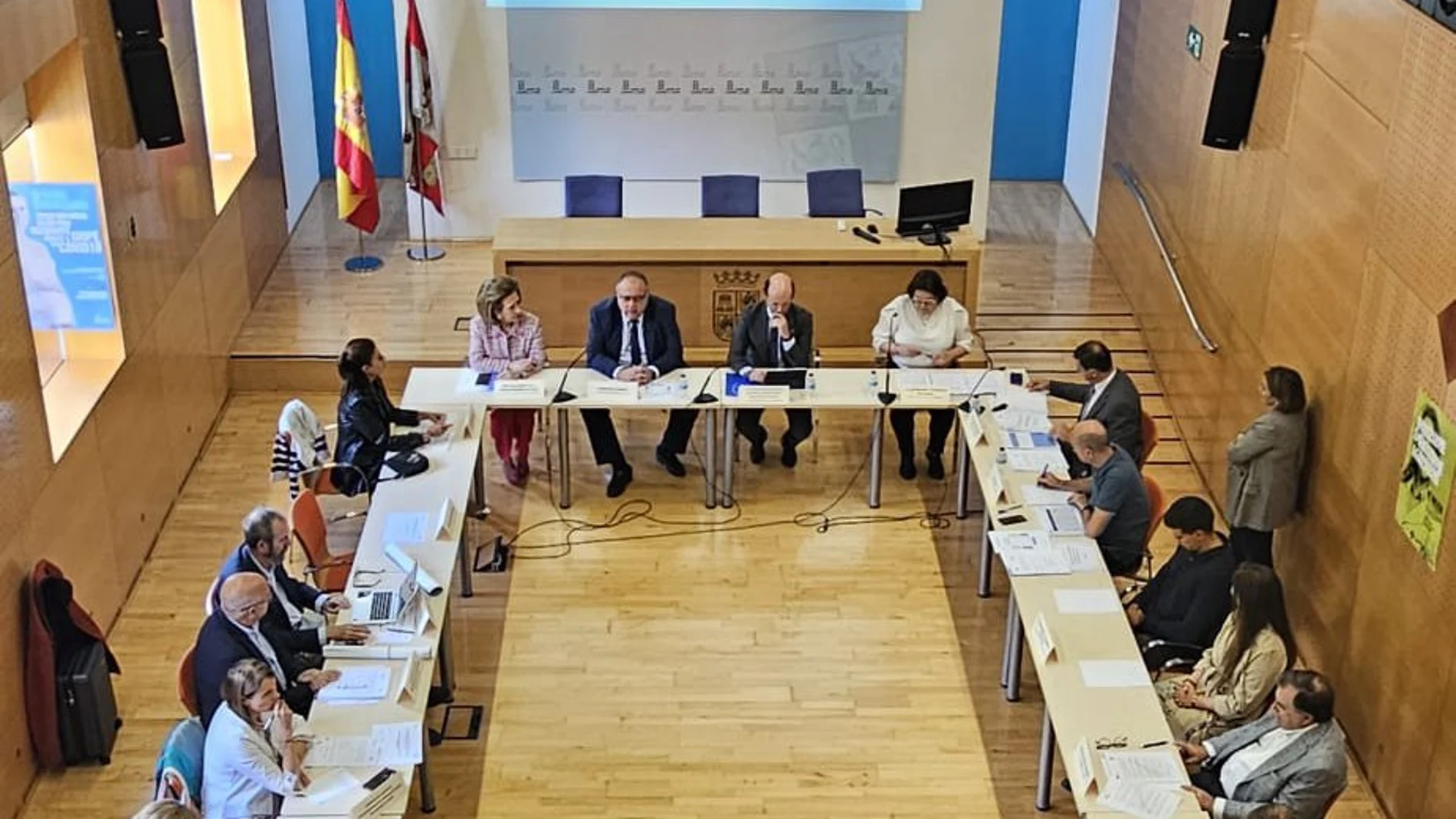 El consejero de Sanidad, Alejandro Vázquez, preside la reunión de la Sección de Agresiones al personal de centros sanitarios del Observatorio de la Comunidad