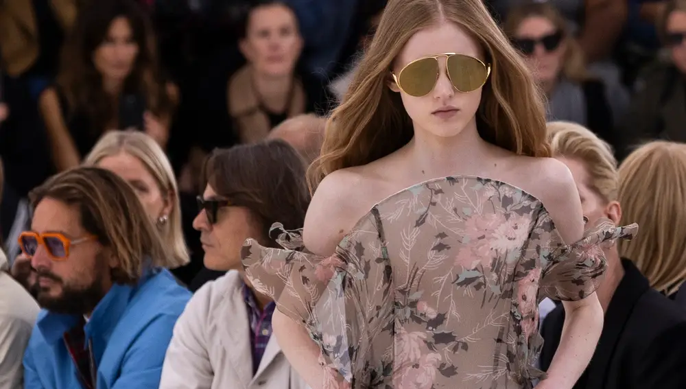 Loewe - Runway - Paris Fashion Week Womenswear S/S 2025