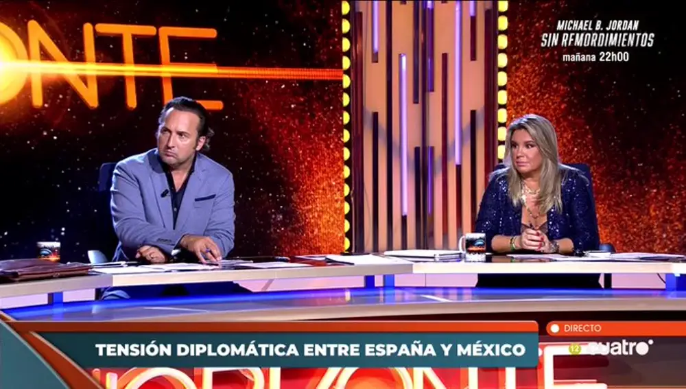 Iker Jiménez y Carmen Porter en el plató de 'Horizonte'