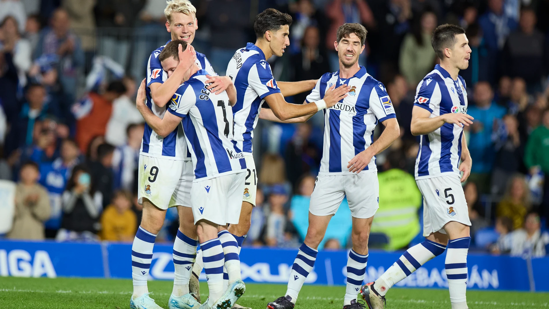 Orri Oskarsson of Real Sociedad celebrates after scoring goal during the LaLiga EA Sports match between Real Sociedad and Valencia CF at Reale Arena on September 28, 2024, in San Sebastian, Spain. AFP7 28/09/2024 ONLY FOR USE IN SPAIN