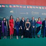 La vicepresidenta de la Junta, Isabel Blanco, asiste a la I Gala «VinoInfluencers World Awards», en Valladolid, junto a Roberto Migallón, Blanca Jiménez, Mar Sancho y Raquel Alonso, entre otras autoridades