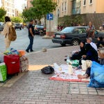 Cientos de personas acampan en las calles de Beirut tras huir de los ataques israelíes