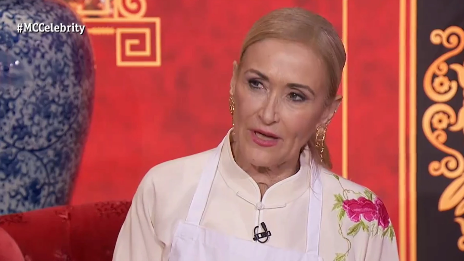 Cristina Cifuentes utiliza su "poder" para evitar ser expulsada de "Masterchef Celebrity 9"
