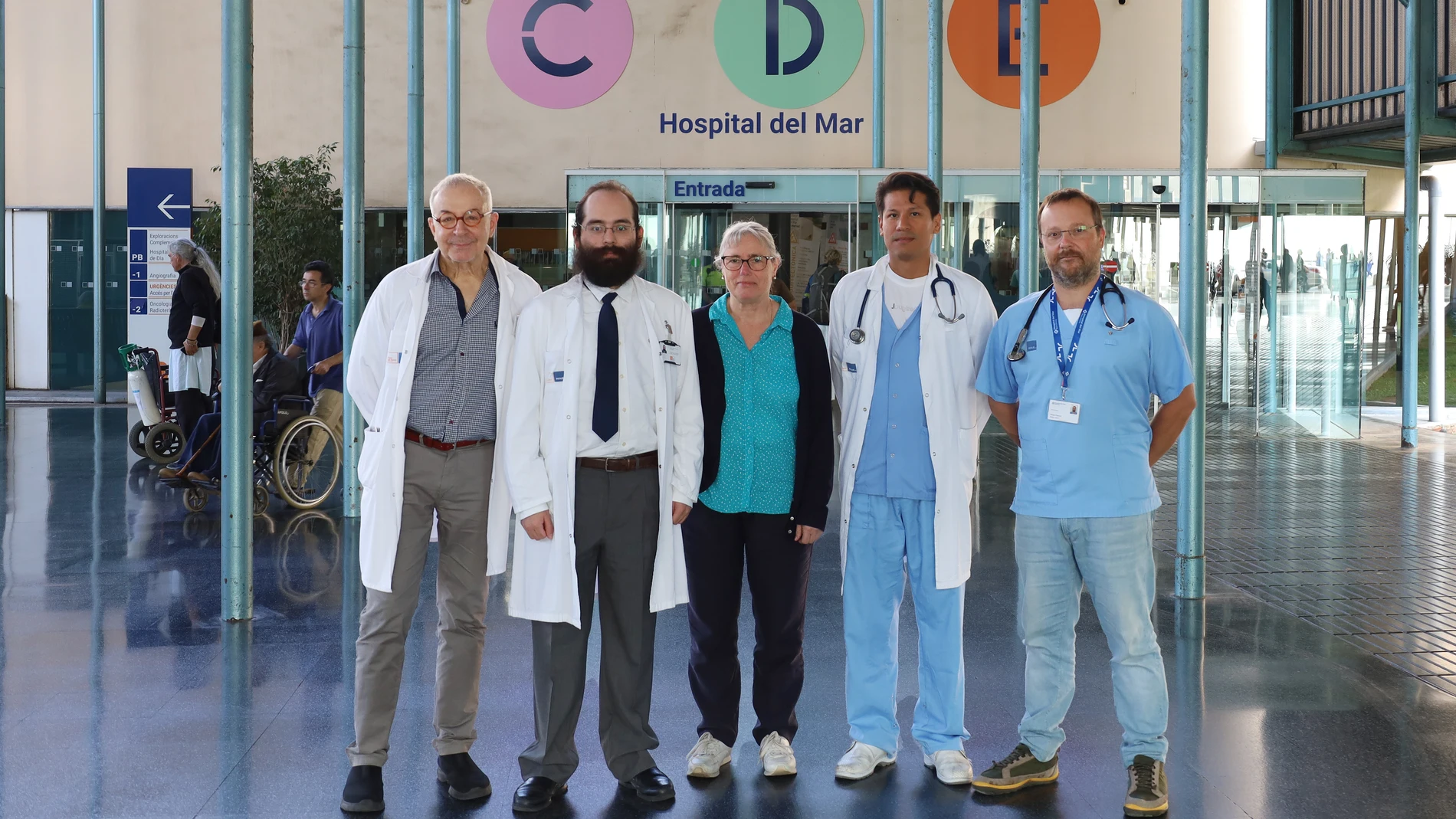 De izquierda a derecha, Joaquim Gea, CésarJesse Enríquez-Rodríguez, Carme Casadevall, Anronio Caguana, Sergi Pascual