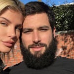 Jota Peleteiro y su esposa Ajla Etemovic