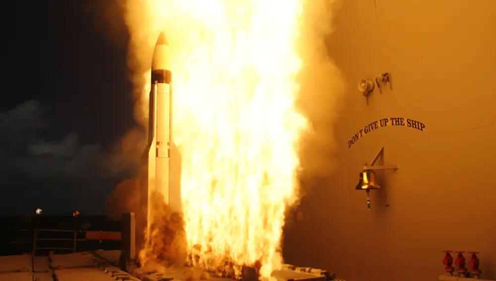 Lanzamiento de un SM-3 desde el USS Lake Erie.