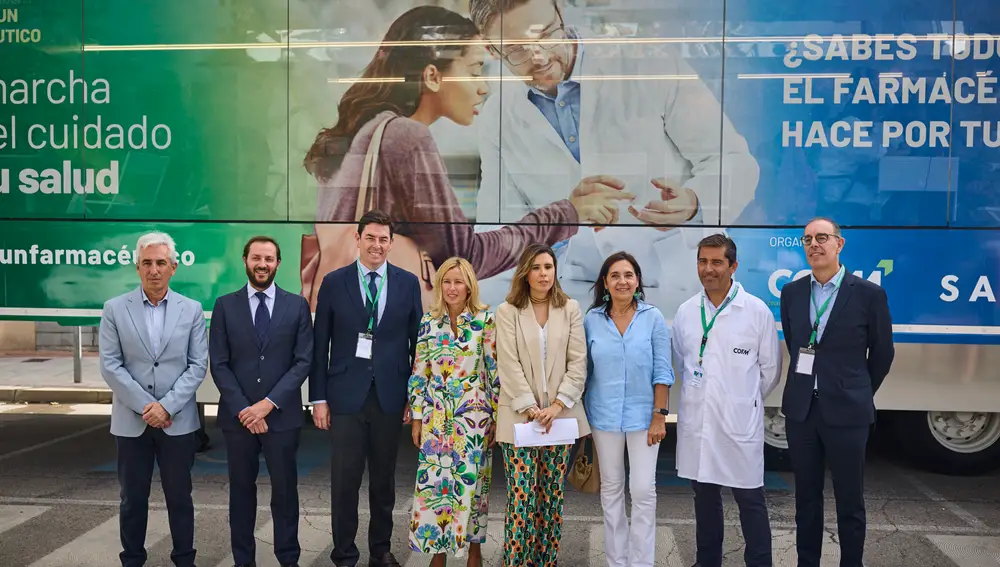 Inauguración de la campaña "Aquí hay un farmacéutico... en marcha"