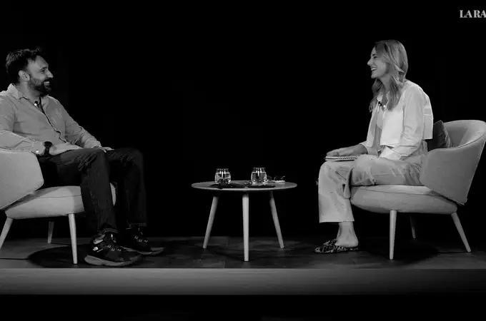 Del asfalto a la mesa: el hombre que diseña muebles a base de neumáticos usados Del asfalto a la mesa: el hombre que diseña muebles a base de neumáticos usados