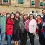 Pontón, cuarta por la izquierda, durante el viaje a México. 