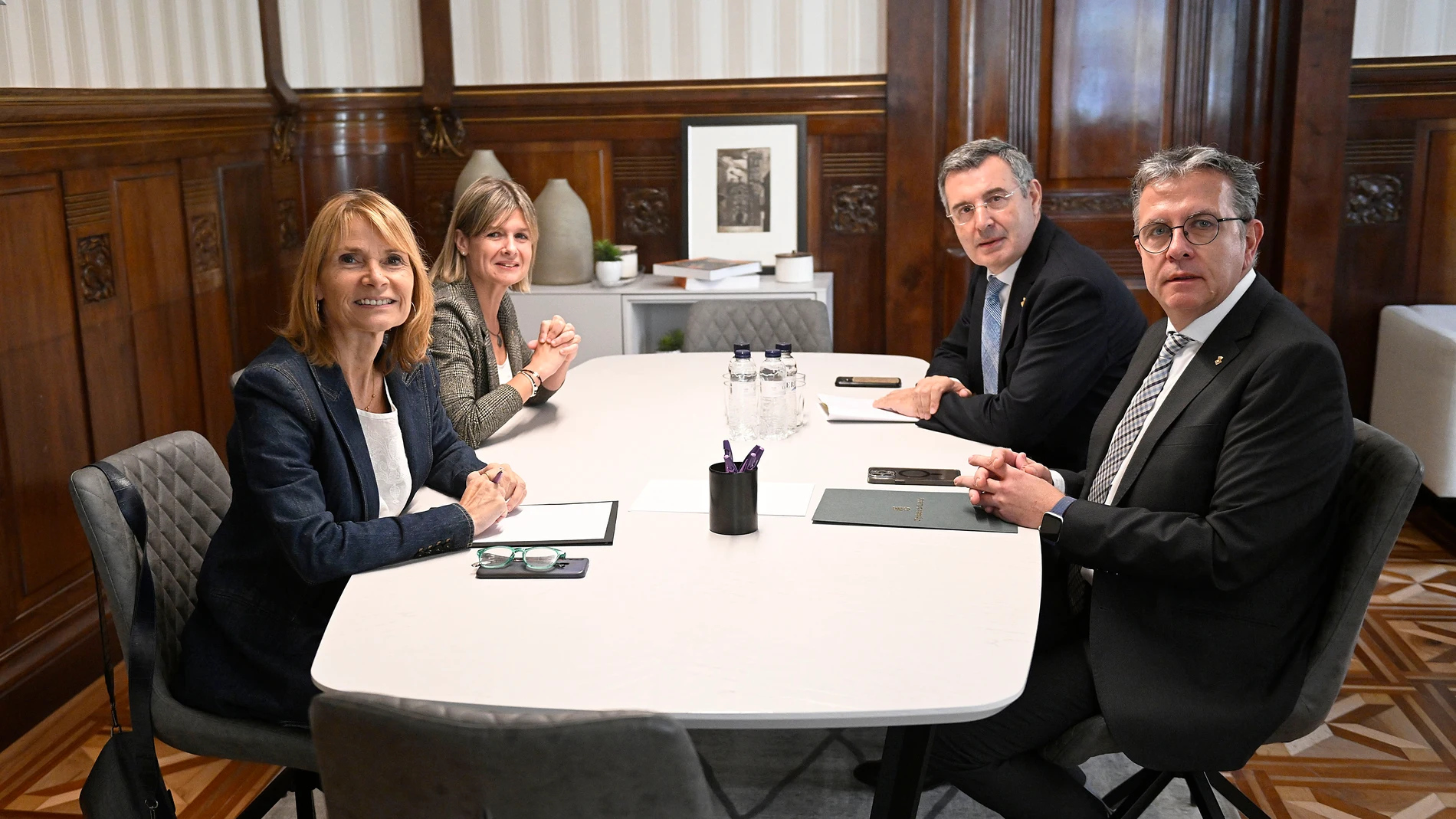 La presidenta de la Diputación de Barcelona, Lluïsa Moret; la de la Diputación de Tarragona, Noemi Llauradó; el de la Diputación de Girona, Miquel Noguer; y el de la Diputación de Lleida, Joan Talarn, este jueves. REMITIDA / HANDOUT por DIPUTACIÓN DE TARRAGONA Fotografía remitida a medios de comunicación exclusivamente para ilustrar la noticia a la que hace referencia la imagen, y citando la procedencia de la imagen en la firma 03/10/2024