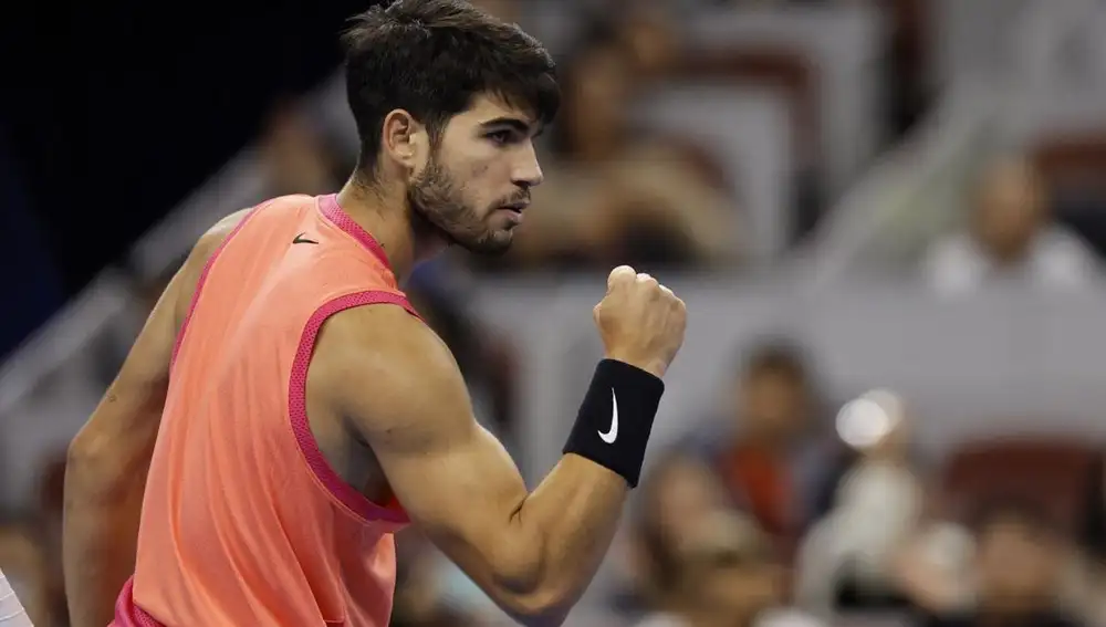 ¿Cuándo juega Carlos Alcaraz el Masters Shanghái 2024? Horario y dónde ver.