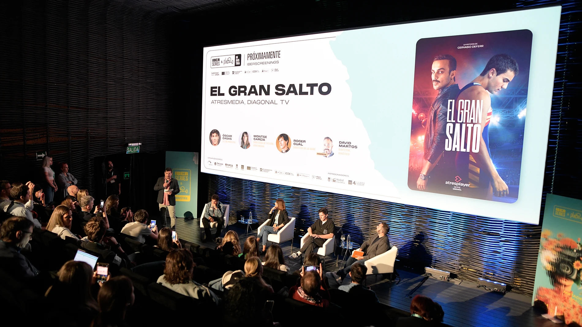 Imagen de la Sala Azcona durante la presentación de "El gran salto"