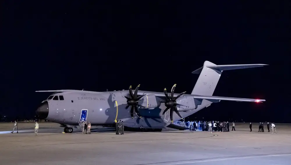 AM.-España envía hoy dos aviones del Ejército para evacuar a 500 españoles que quieren salir de Líbano