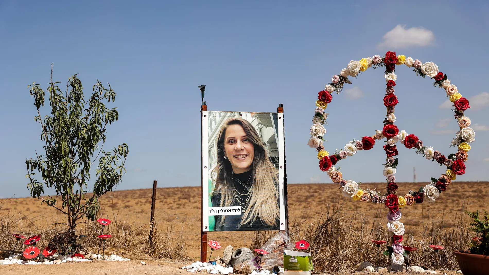 (Israel), 19/09/2024.- Memorials for Israeli festival goer, Liraz Asulin at the place where she was killed trying to escape the supernova shooting area near Kibbutz Mefalsim, Southern Israel, 19 September 2024. On 7 October 2023, the Palestinian group Hamas launched a coordinated attack from Gaza into Israel, with thousands of rockets fired and with militants'Äô staging land incursions into kibbutz communities and cities. The participants of the Nova music festival were also among other targe...