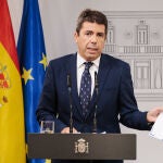 Sánchez recibe al presidente de la Comunitat Valenciana, Carlos Mazón