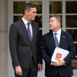 García-Page se reúne este viernes con Pedro Sánchez en Moncloa