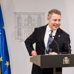 Sánchez recibe al presidente de Castilla-La Mancha, Emiliano García-Page