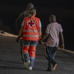 Canarias admite "problemas" con los pagos en los centros de menores migrantes y censura el "abandono" del Estado