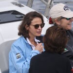 Laurence Debray y la infanta Elena navegando en Sanxenxo 